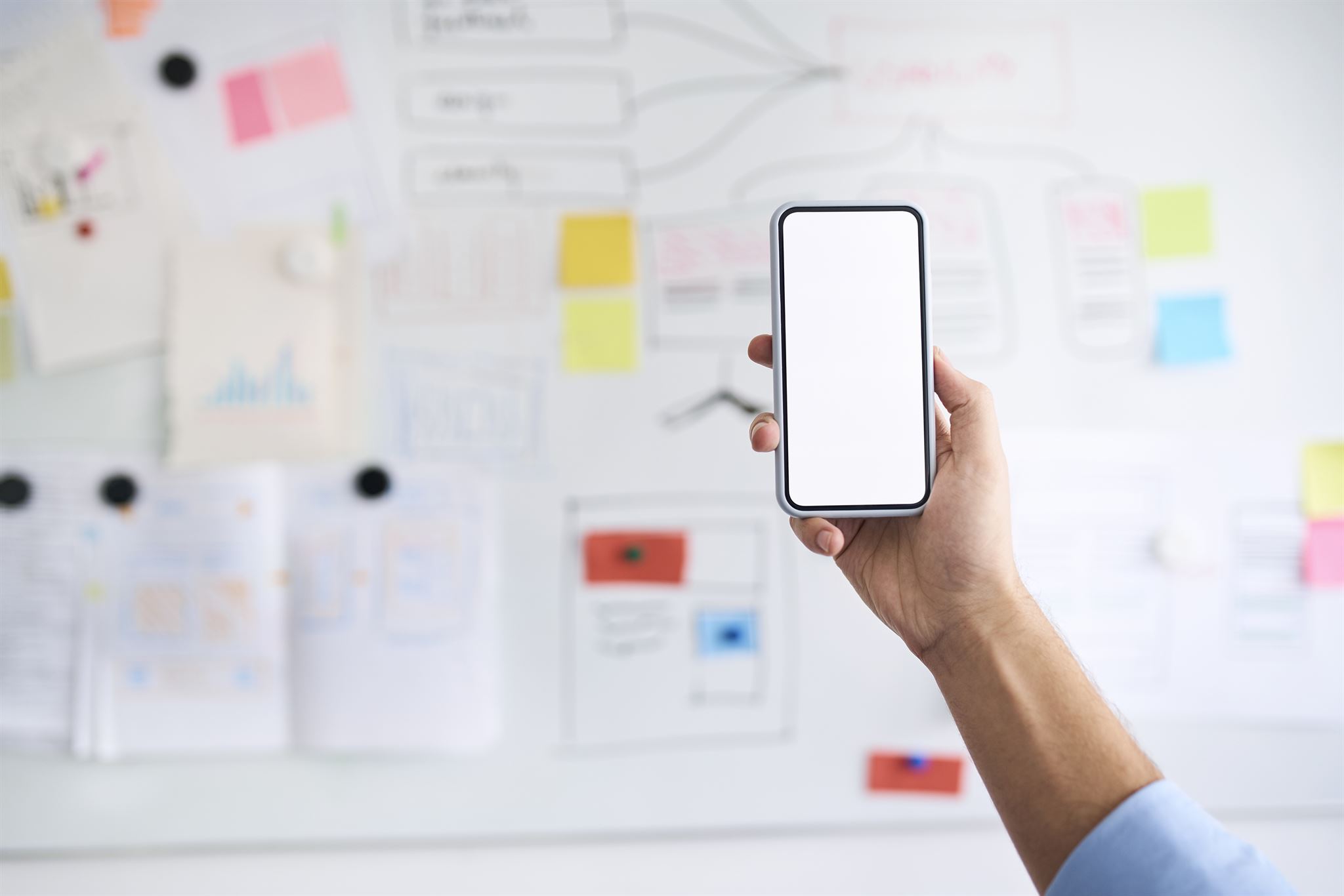 Boş-telefon-seyretmek-için-kişi